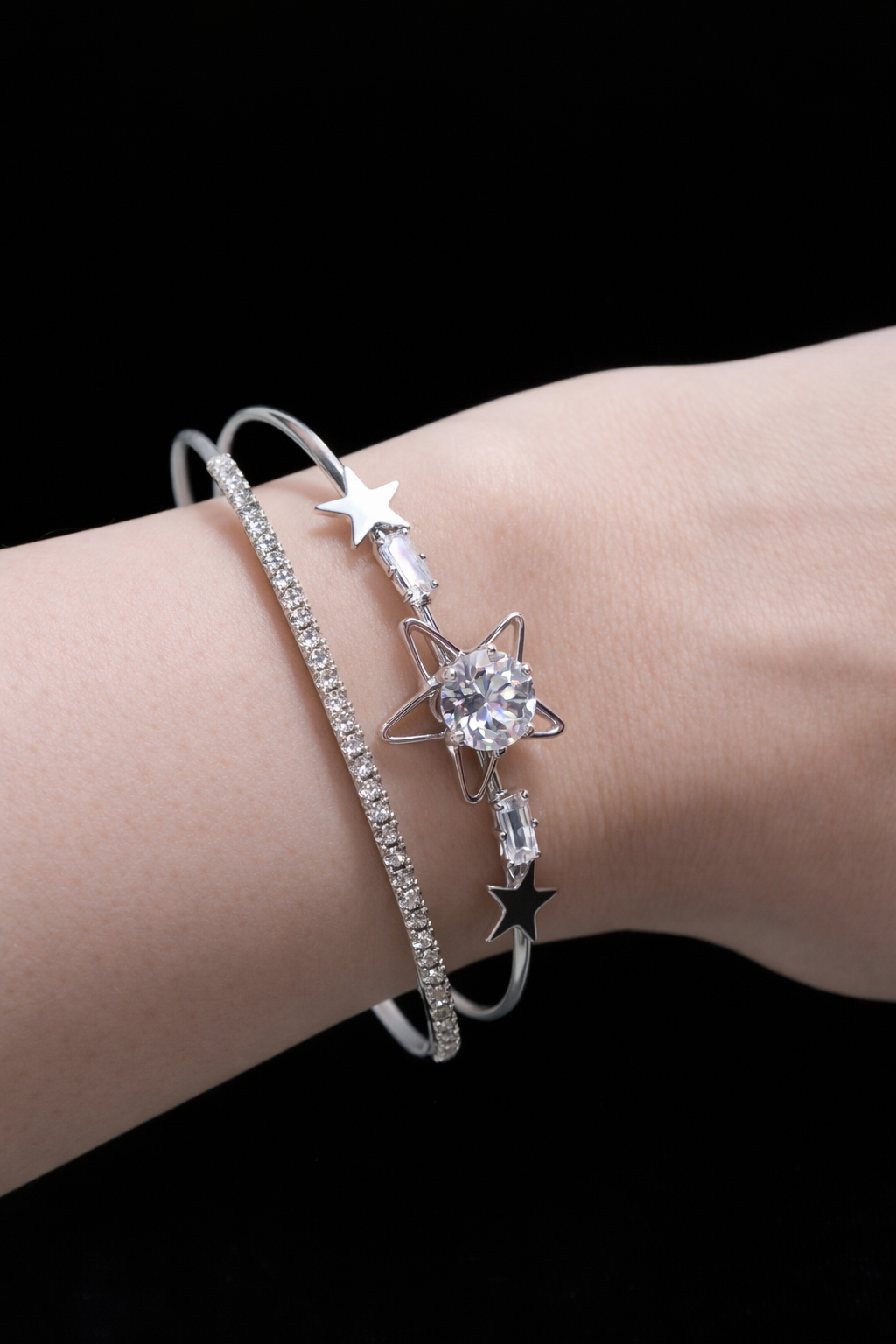 1s Metal Diamond Star Cuff Bracelet - Image 1