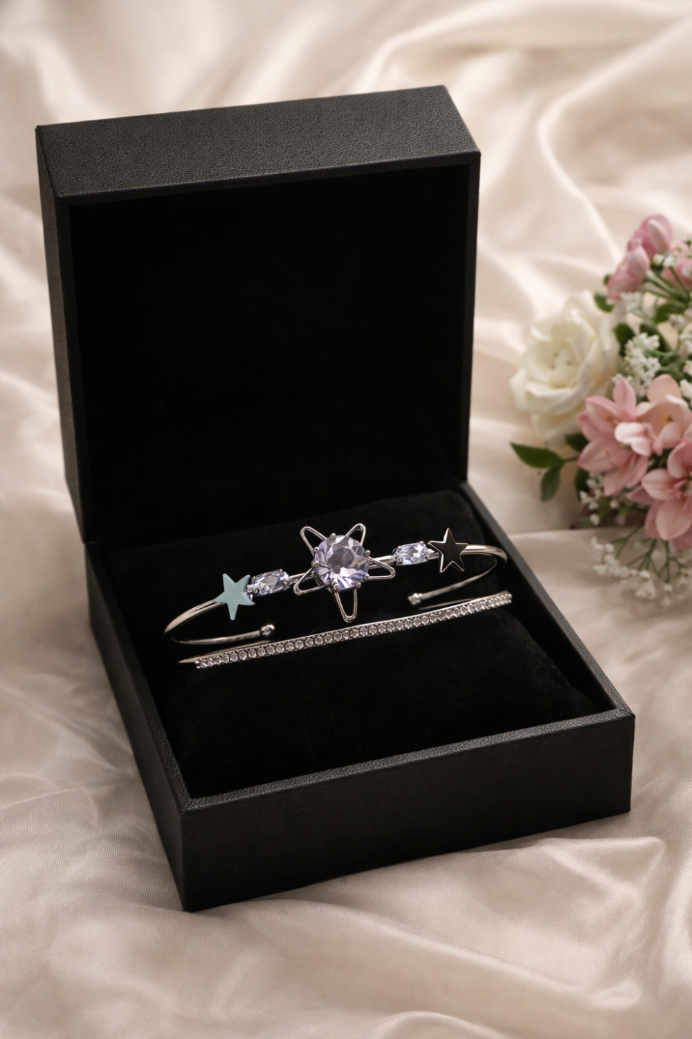 Metal Diamond Star Cuff Bracelet - Image 2